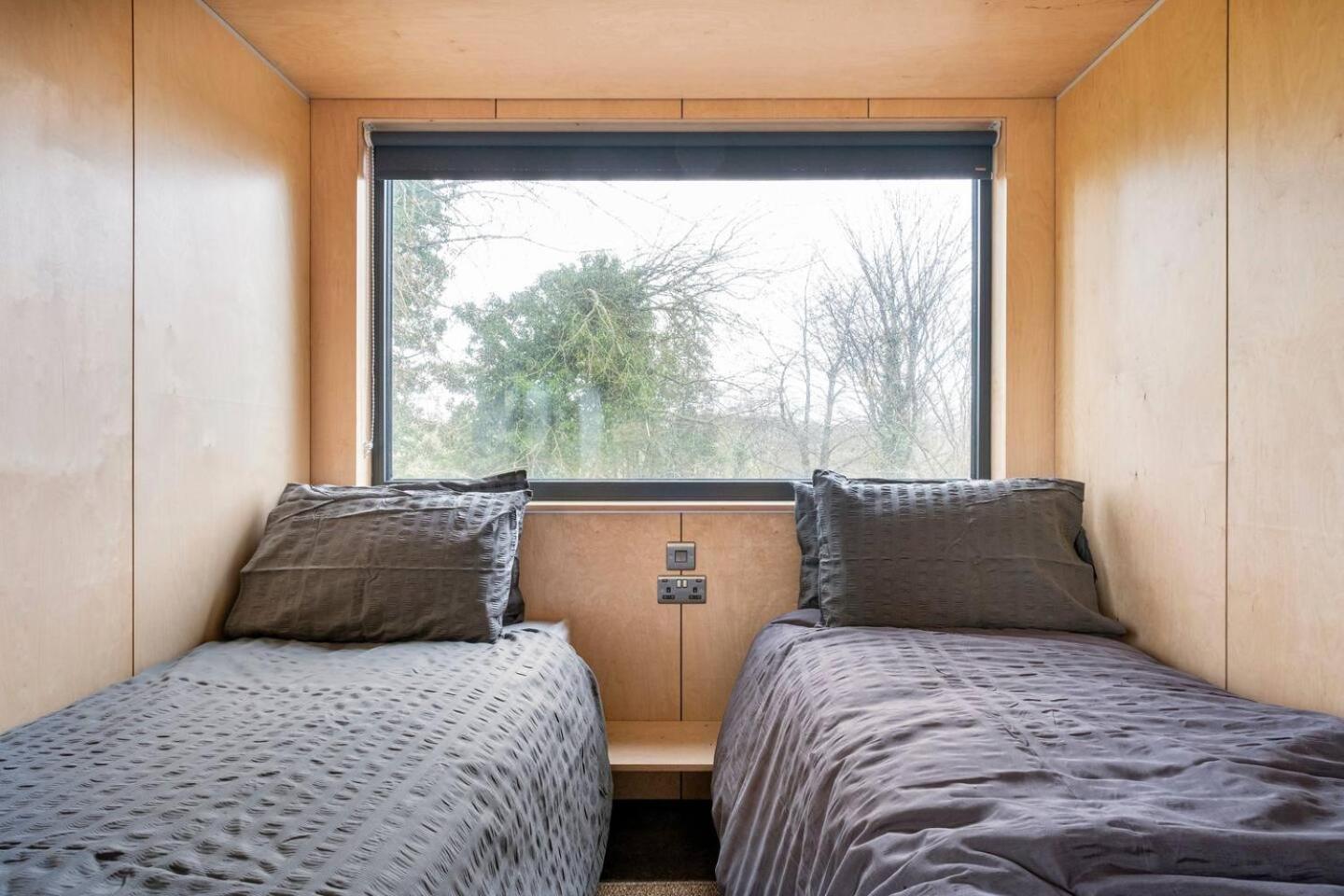 Beautiful Cabins In Herefordshire Countryside 외부 사진